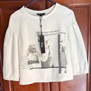 LaChapelle Women's Cream Graphic & beads pull over M NWT